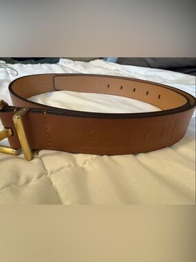 Calvin Klein Men's Tan Leather Belt with Gold Buckle